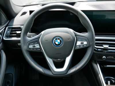 2024 BMW i4, $66800. Photo 8