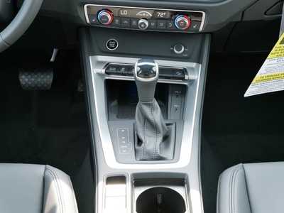 2024 Audi Q3, $46040. Photo 8