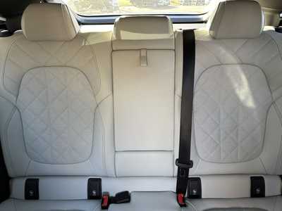 2025 BMW X6, $99425. Photo 10