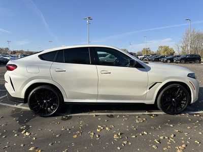 2025 BMW X6, $99425. Photo 8
