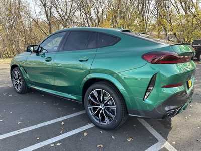 2025 BMW X6, $102775. Photo 5