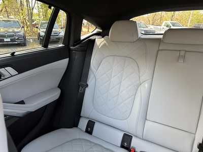 2025 BMW X6, $102775. Photo 9