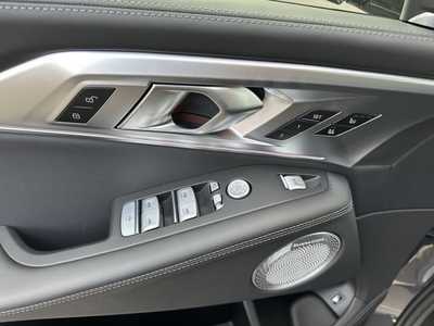 2025 BMW XM, $163575. Photo 9