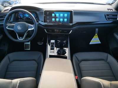 2024 Volkswagen Atlas, $46636. Photo 7