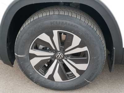 2025 Volkswagen Atlas, $37292. Photo 3