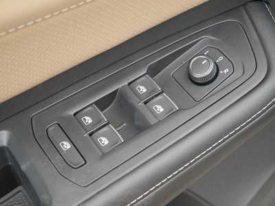 2025 Volkswagen Atlas, $37292. Photo 6