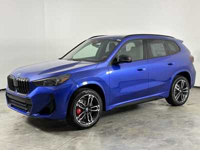 2025 BMW X1, $49580. Photo 3