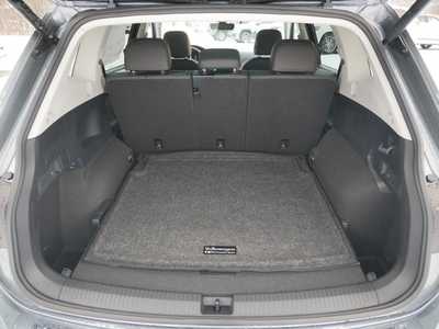 2024 Volkswagen Tiguan, $32850. Photo 3