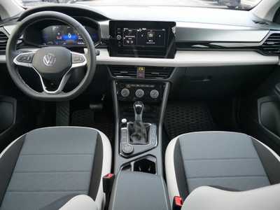 2025 Volkswagen Taos, $27346. Photo 5