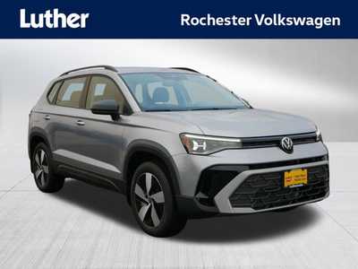 2025 Volkswagen Taos, $27346. Photo 1