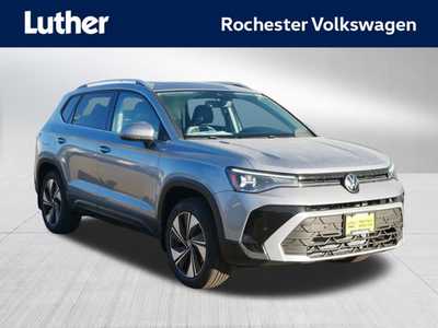 2025 Volkswagen Taos, $31500. Photo 1