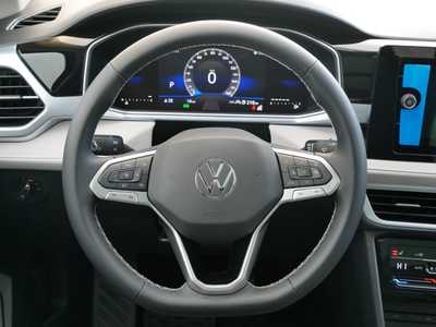 2025 Volkswagen Taos, $31678. Photo 10