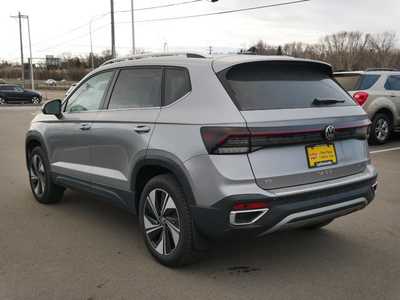 2025 Volkswagen Taos, $31678. Photo 2