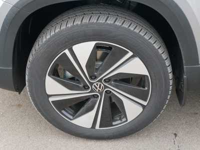 2025 Volkswagen Taos, $31678. Photo 3