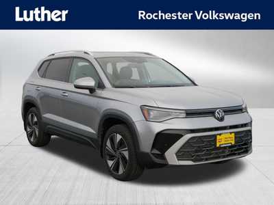 2025 Volkswagen Taos, $31678. Photo 1