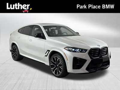2025 BMW X6, $137050. Photo 1