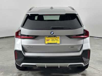 2025 BMW X1, $50430. Photo 6