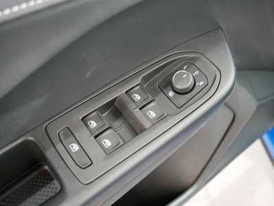 2025 Volkswagen Taos, $33356. Photo 10