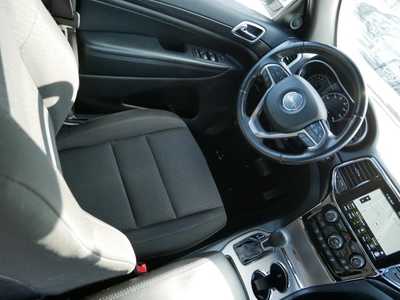 2020 Jeep Grand Cherokee, $19498. Photo 9