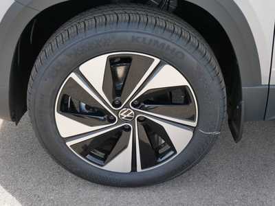 2025 Volkswagen Taos, $30421. Photo 3