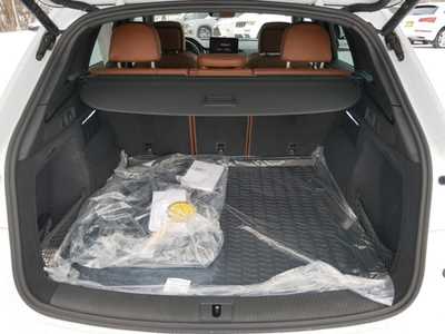 2025 Audi Q5, $50180. Photo 6