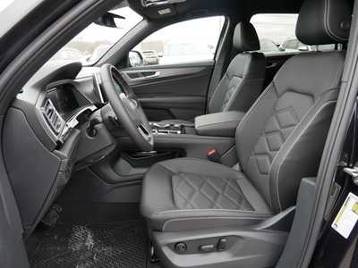 2025 Volkswagen Atlas, $42693. Photo 3
