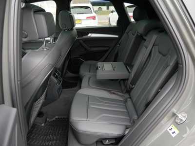 2025 Audi Q5, $55340. Photo 6