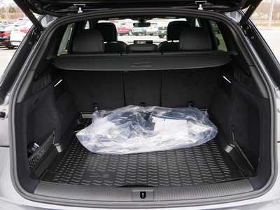 2025 Audi Q5, $49650. Photo 7