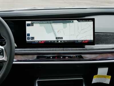 2024 BMW i7, $128945. Photo 8