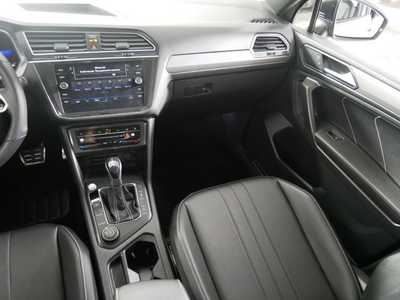 2022 Volkswagen Tiguan, $27998. Photo 11
