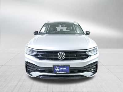 2022 Volkswagen Tiguan, $27998. Photo 2