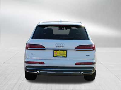 2023 Audi Q7, $41998. Photo 6