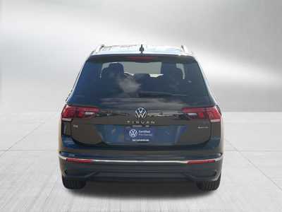2024 Volkswagen Tiguan, $29498. Photo 6
