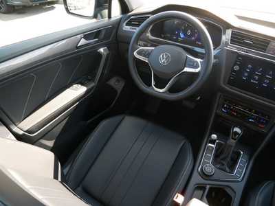 2024 Volkswagen Tiguan, $29498. Photo 9