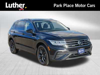 2024 Volkswagen Tiguan, $29498. Photo 1