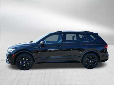 2024 Volkswagen Tiguan, $31798. Photo 4