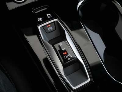2025 Audi Q6 e-tron, $73645. Photo 10