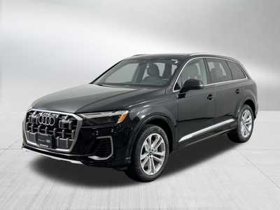 2025 Audi Q7, $63998. Photo 3