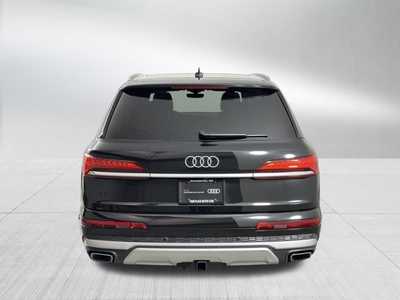 2025 Audi Q7, $63998. Photo 6