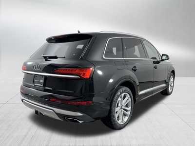 2025 Audi Q7, $63998. Photo 7