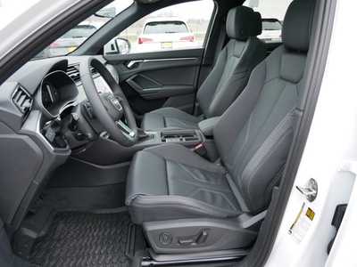 2025 Audi Q3, $44515. Photo 4