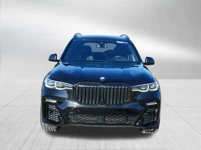2022 BMW X7, $57998. Photo 2