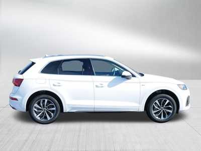 2022 Audi Q5, $29798. Photo 8