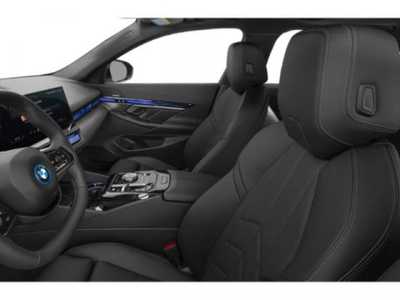 2024 BMW i5, $61998. Photo 11