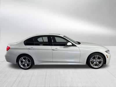 2017 BMW 3 Series, $18798. Photo 8