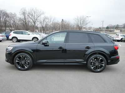 2025 Audi Q7, $82690. Photo 3