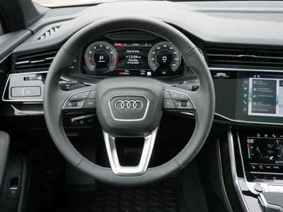 2025 Audi Q7, $82690. Photo 9