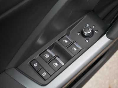 2025 Audi Q3, $45110. Photo 5