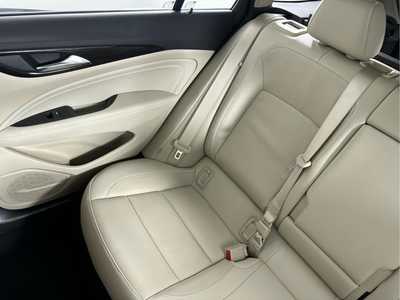 2019 Buick Regal, $20000. Photo 12