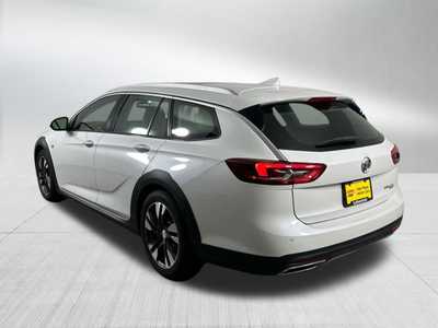 2019 Buick Regal, $20000. Photo 5